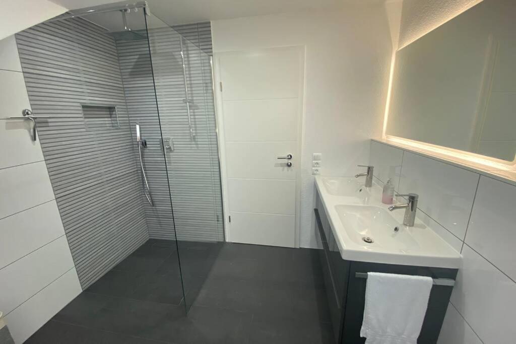 Ferienwohnung Blackforest Villingen-Schwenningen Bagian luar foto